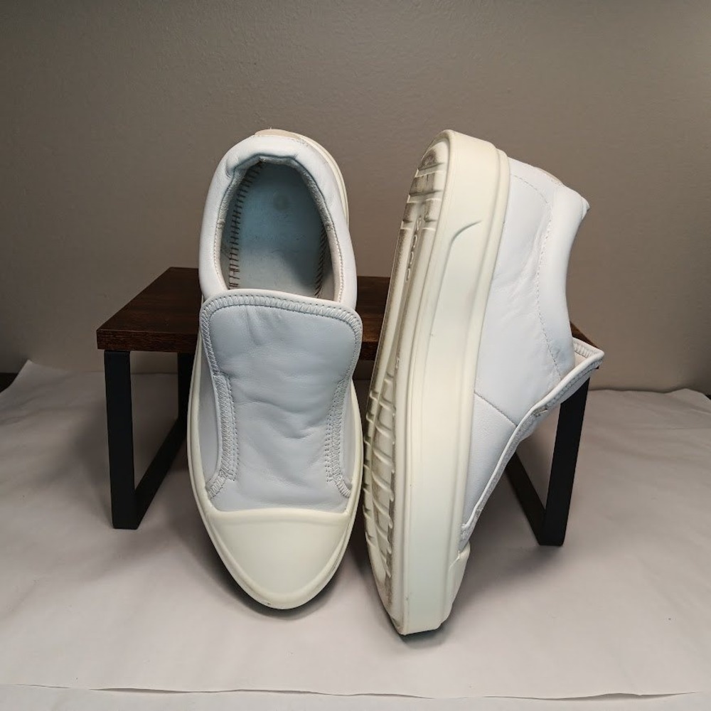 ECCO Soft 7 Tred Slip On Shoes Womens 6 White Good Leather Platform Sneakers